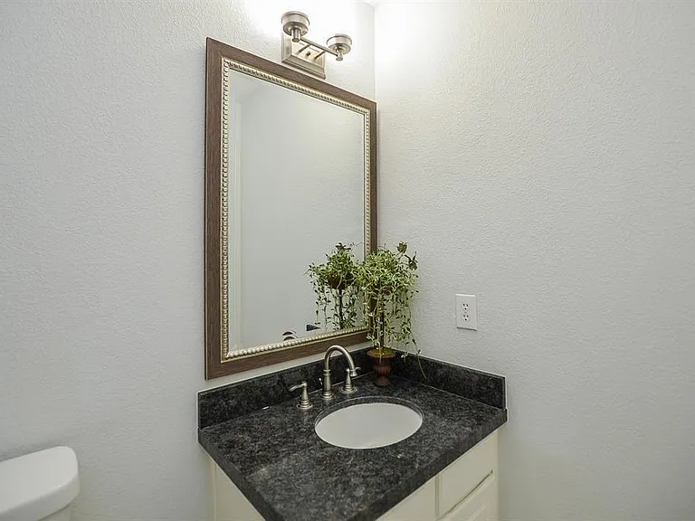 2219 Gable Hollow Ln — Photo 27