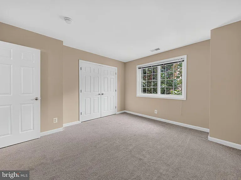 1201 N Van Dorn St — Photo 21