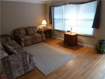 4th image of 2060 Saint Louis St