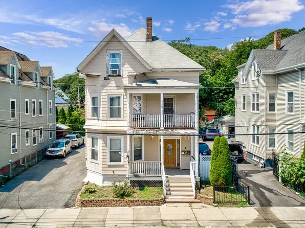 108 New Park St, Lynn, MA 01905