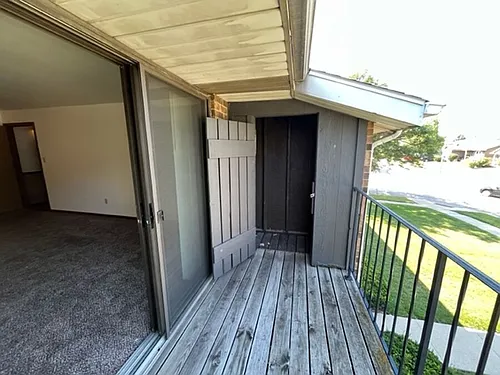 6030 80th Pl #202 Photo 1