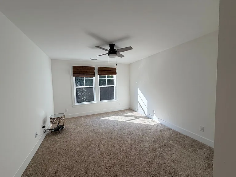 46 Old Stoney Ln — Photo 32
