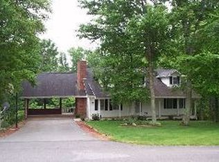 157 E Dogwood Dr, West Jefferson, NC 28694