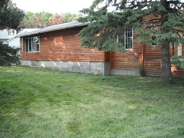 2nd image of 46767 306th St
