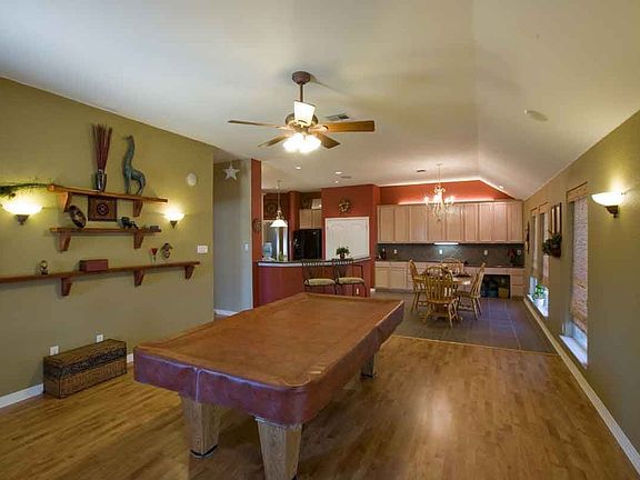 3rd image of 1407 Katie Lynch Dr