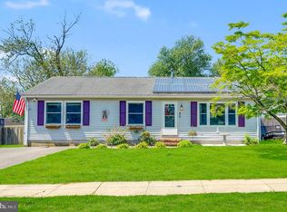 5 Tilton Ave, South Toms River, NJ 08757