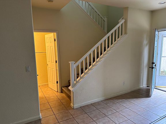 4th image of 6337 Surfbird Ln