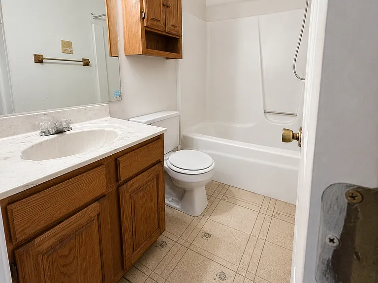 100 Walnut Tree Dr #200 — Photo 10