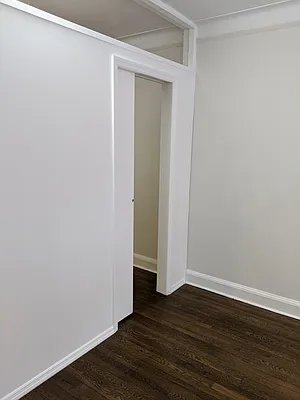 Rented by Arwell Realty | media 15