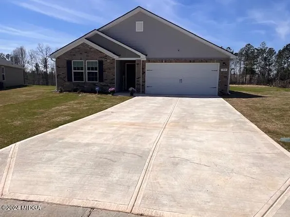 309 Laurel Springs Dr, Macon, GA 31206