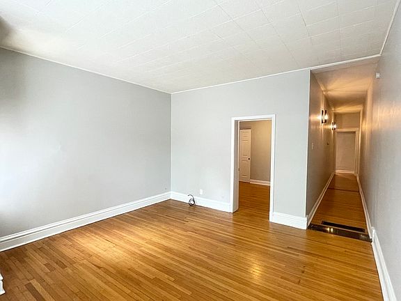 5th image of 3405 Hartford St #B