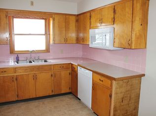 369 Stephens Rd, Akron, OH 44312