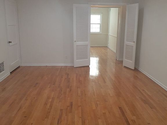 5th image of 4555 W 4th St APT 2