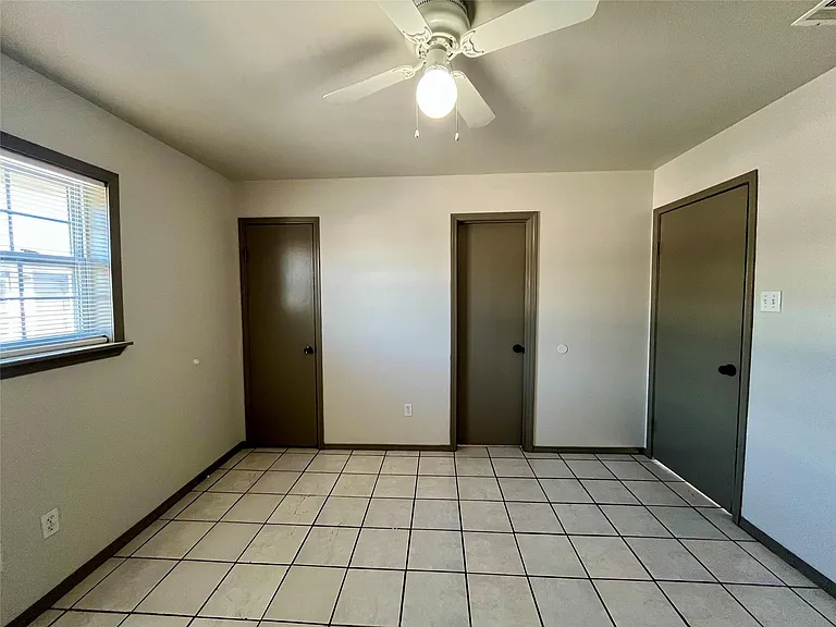 1042 W Village Ct #D — Photo 18