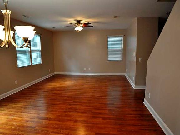 5th image of 5027 Whitfield Ct