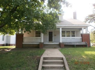 910 N Kuney St, Abilene, KS 67410