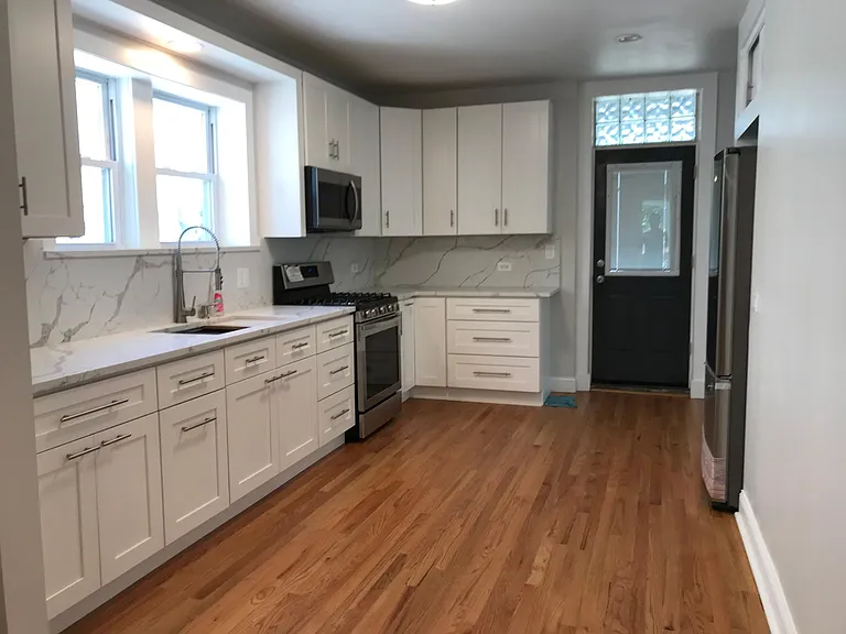 7361 N Hoyne Ave #2 — Photo 11