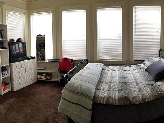 4th image of 356 Savannah Ave APT 3