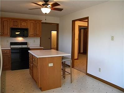 2nd image of 9041 New Harmony Cir