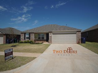 9804 High Noon Rd, Yukon, OK 73099
