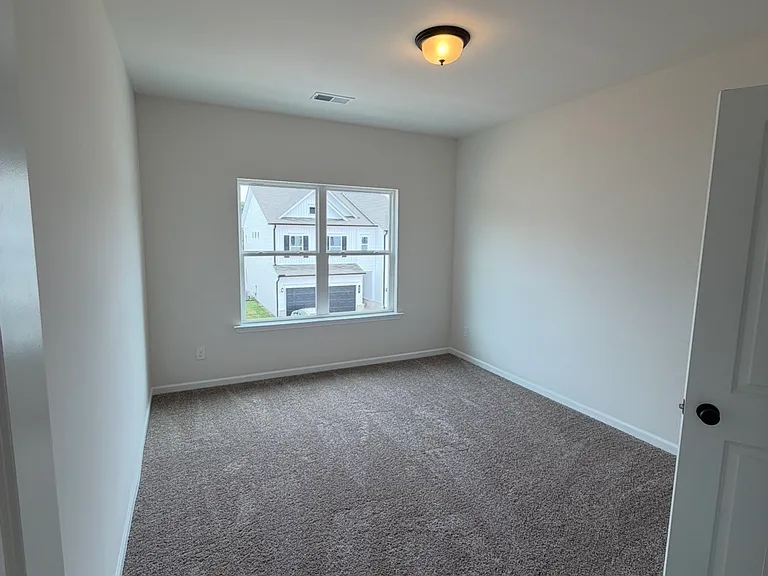 33 Lone Cypress St — Photo 15