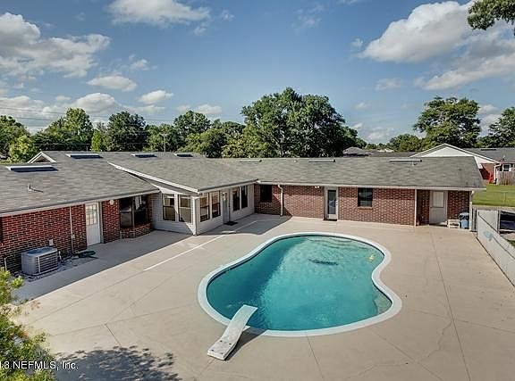2nd image of 3261 MOODY Avenue