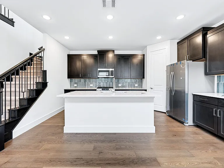 7340 Confetti Ln — Photo 9