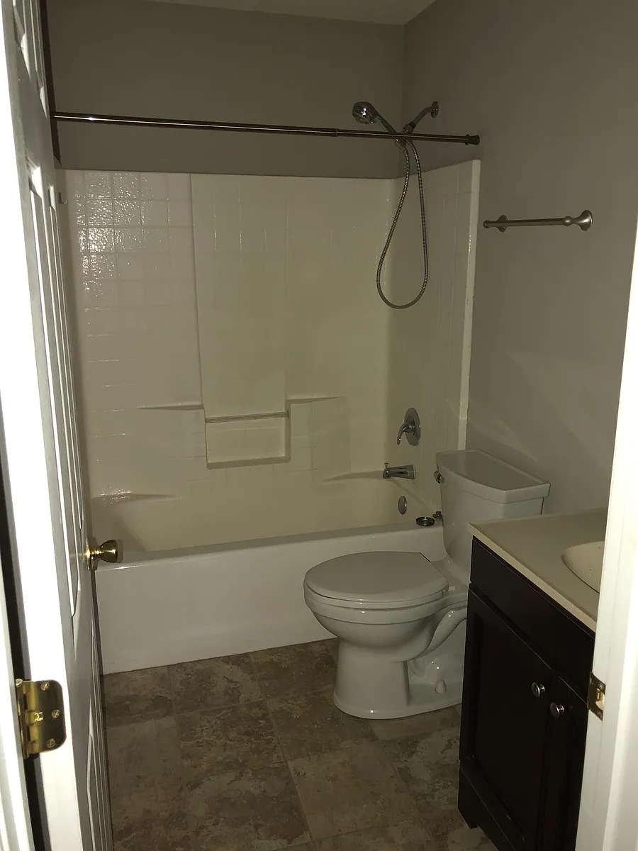 Building Photo - 138 Madison Pl #138