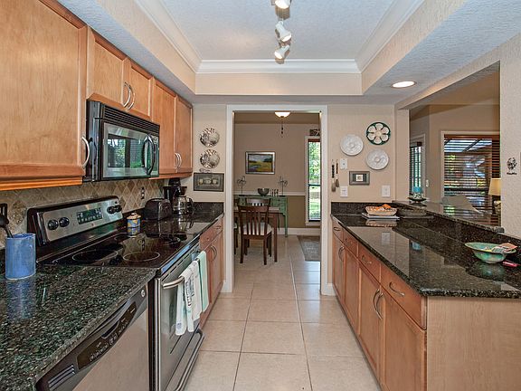 4th image of 720 Coral Bay