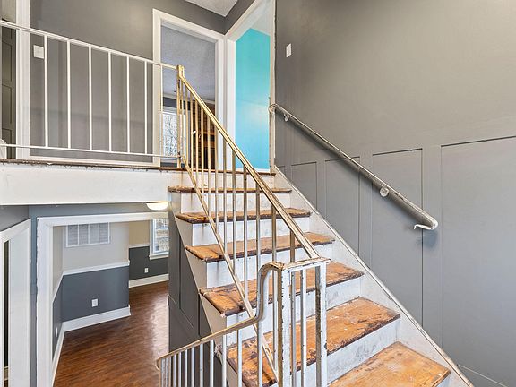 5th image of 5930A Glory Rd