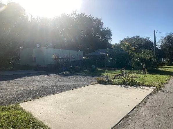 219 W Seminole Ave, Bushnell, FL 33513