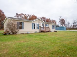 15720 Roth Rd, Grabill, IN 46741