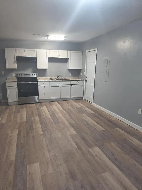 1602 N Atlanta Pl — Photo 3