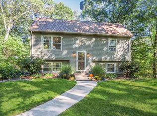 333 Hatchery Rd, North Kingstown, RI 02852