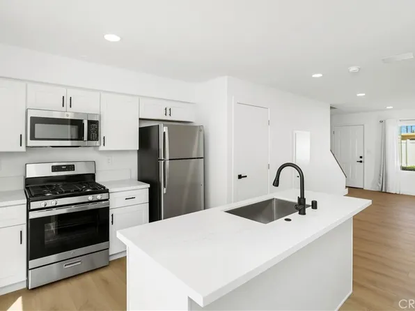2937 Mendoza Dr, Costa Mesa, CA 92626