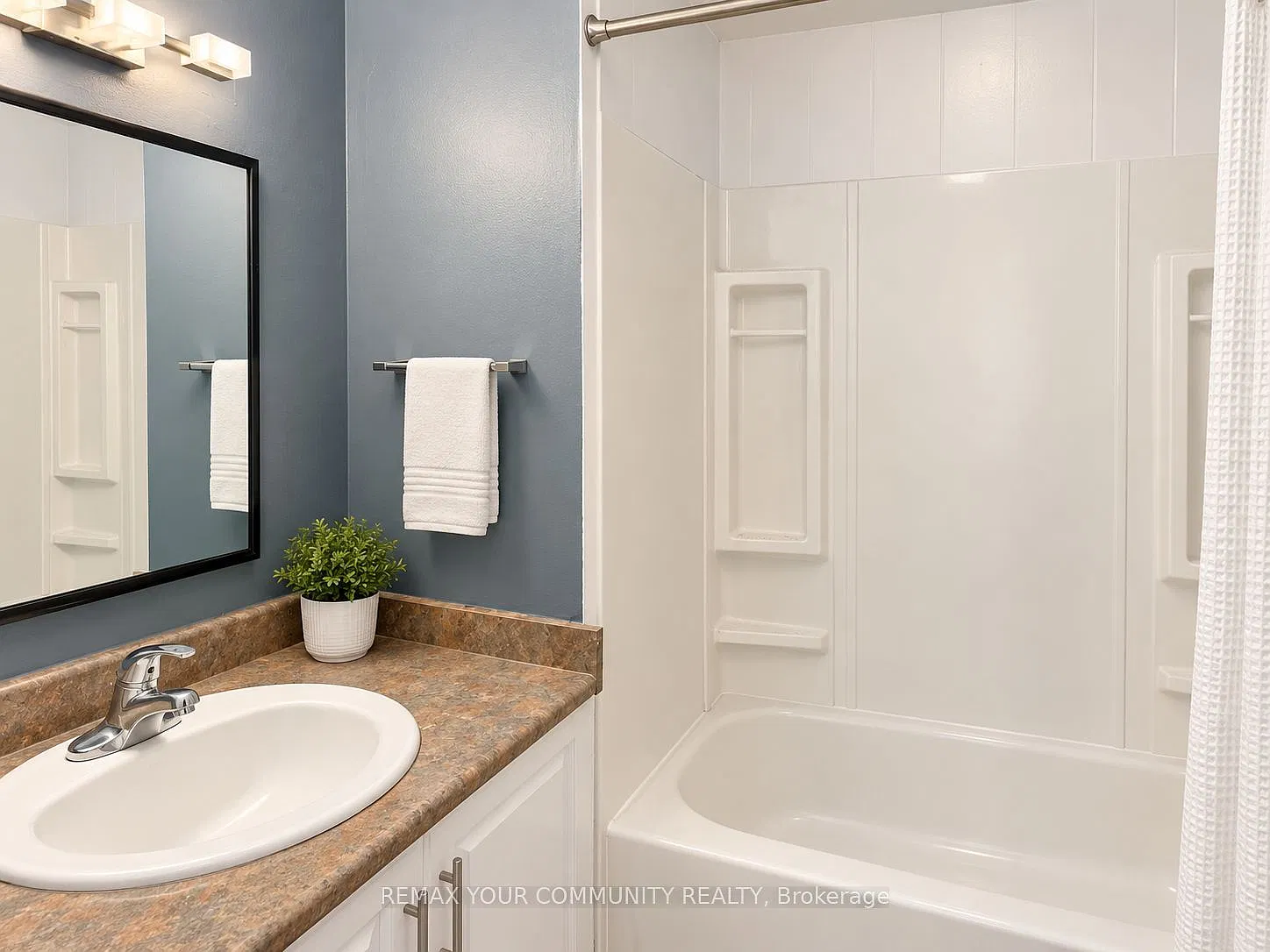 2 bed, $2,100 — Photo 4