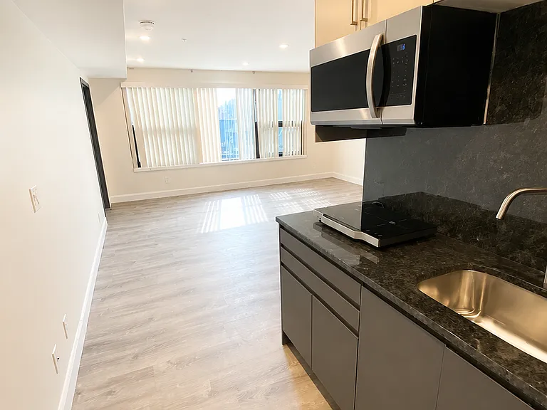 1028 Commonwealth Ave #202 — Photo 2