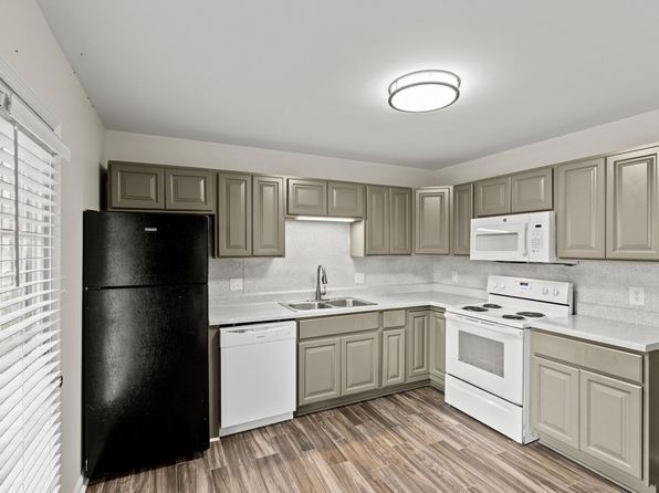 1806 Runnymead Ave SW #201B