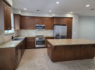 5218 S Esprit Loop, Dublin, CA 94568