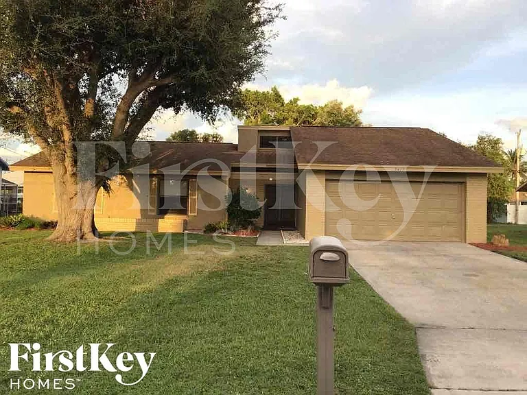 3415 SE 4th Ave — Photo 1