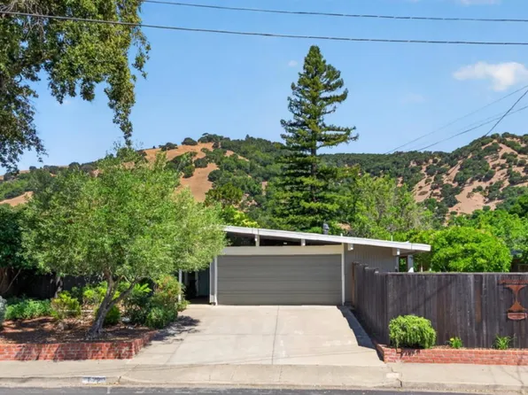 678 Appleberry Drive, San Rafael, CA 94903