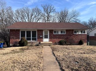 512 Edgewood Ln, Festus, MO 63028