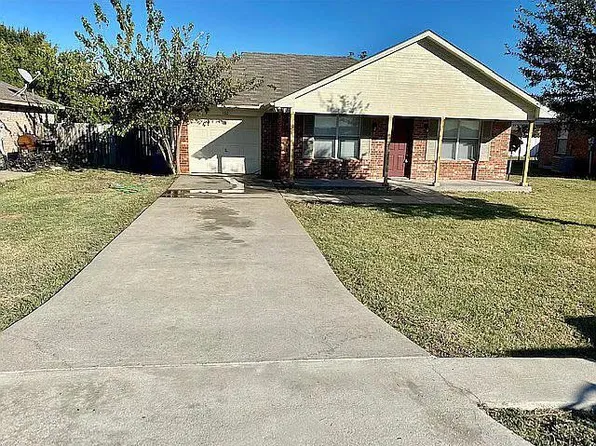 102 Sebastian Ln, Nevada, TX 75173