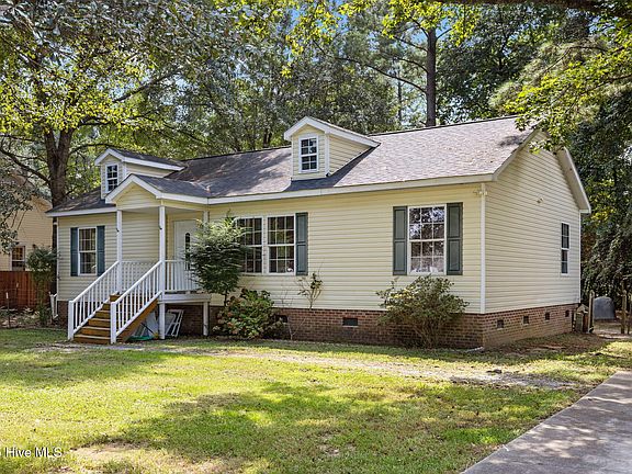 3rd image of 111 Dreyton Hall Court