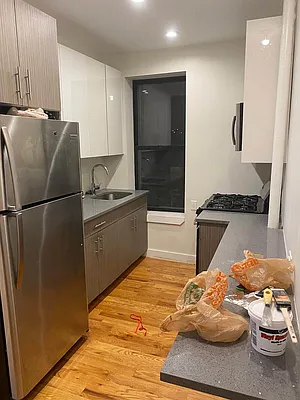 Rented by Tapiro Realty | media 11