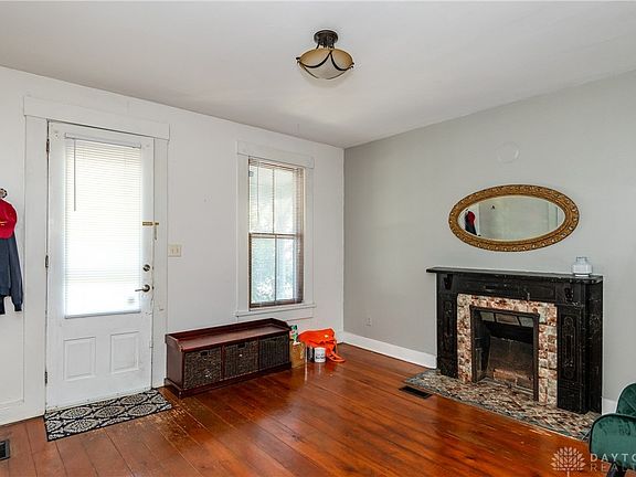 2nd image of 144 La Belle St #146