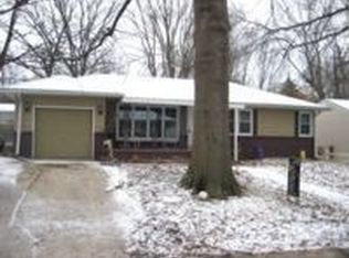 509 W Meadow Ln, Saint Joseph, MO 64501