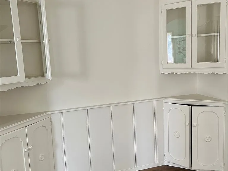 425 S Palm Dr — Photo 20