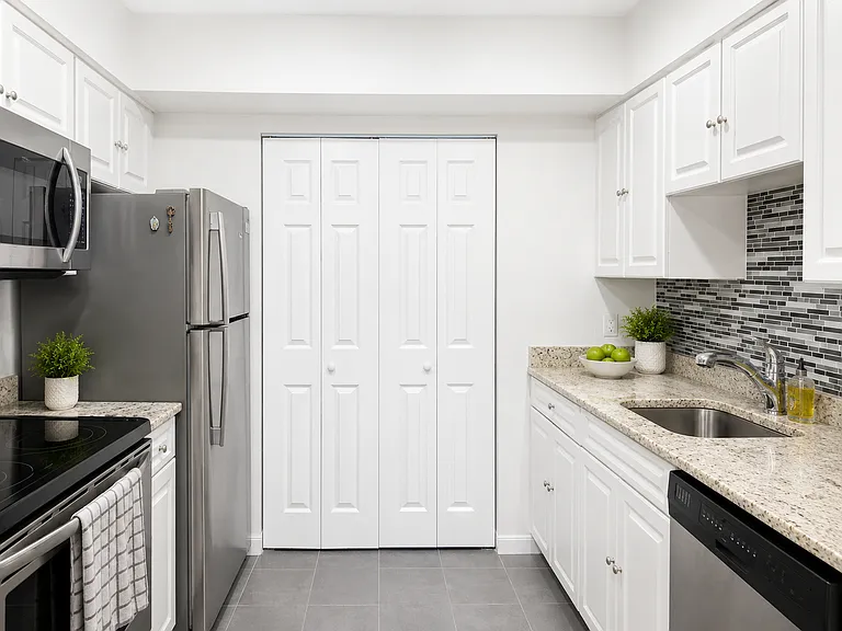 1731 Beacon St #U316 — Photo 8
