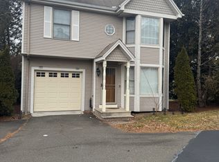 7 Bittersweet Ln Unit 7, South Windsor, CT 06074